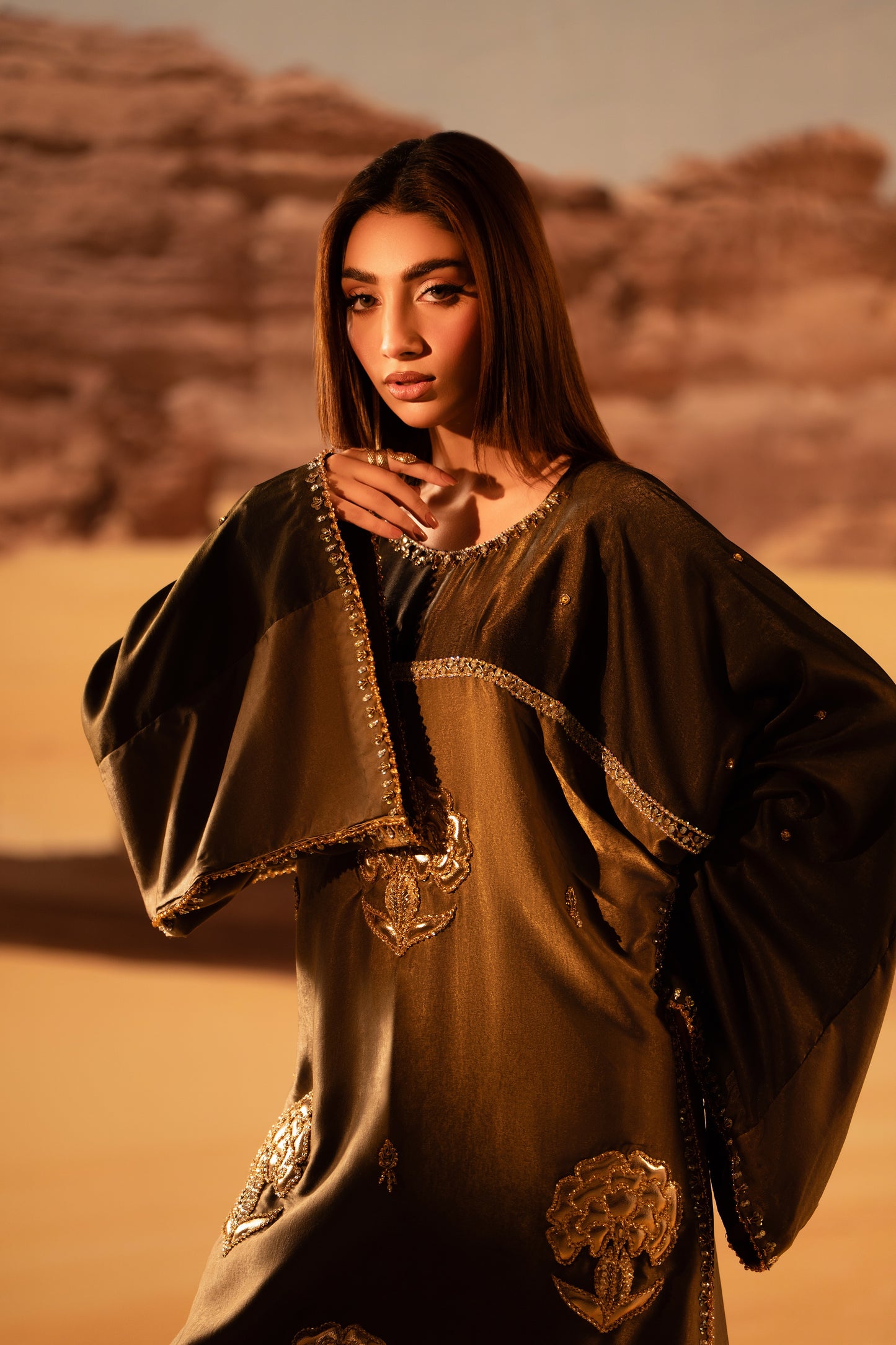 LAYALI